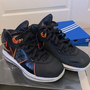 Lebron SPACE JAM new legacy! Size 10